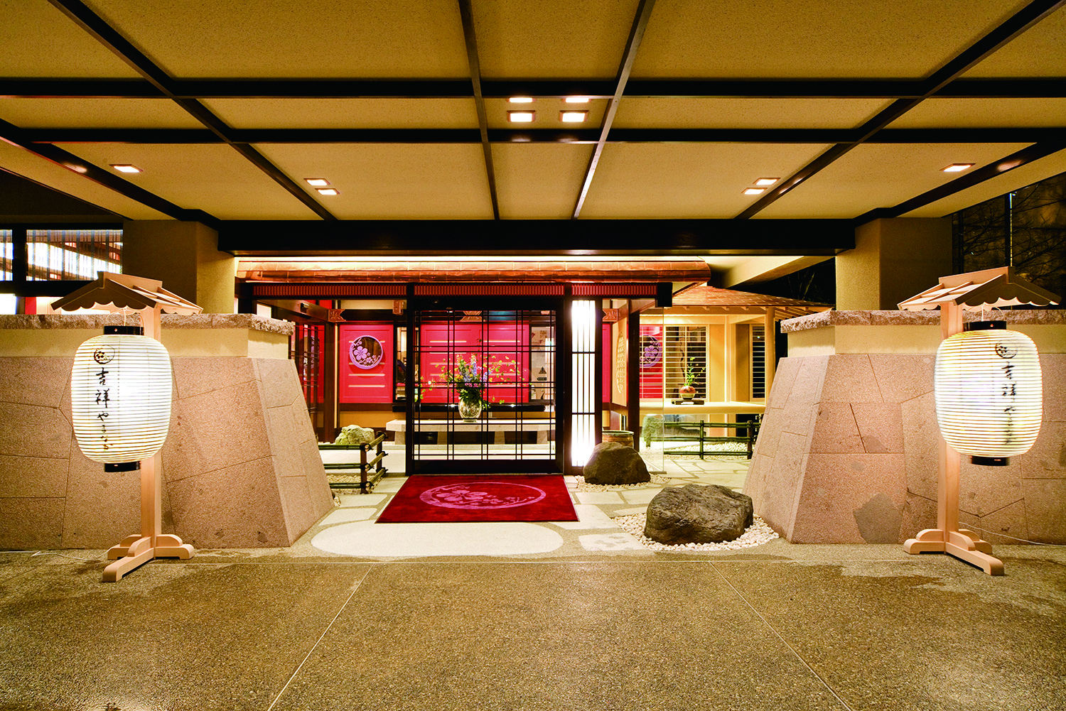 【吉祥やまなか】玄関